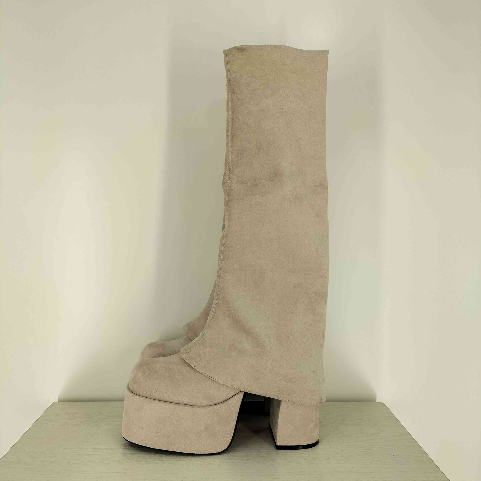 エモダ EMODA 25AW ルーズフレアカバーフィットブーツ レディース 表記