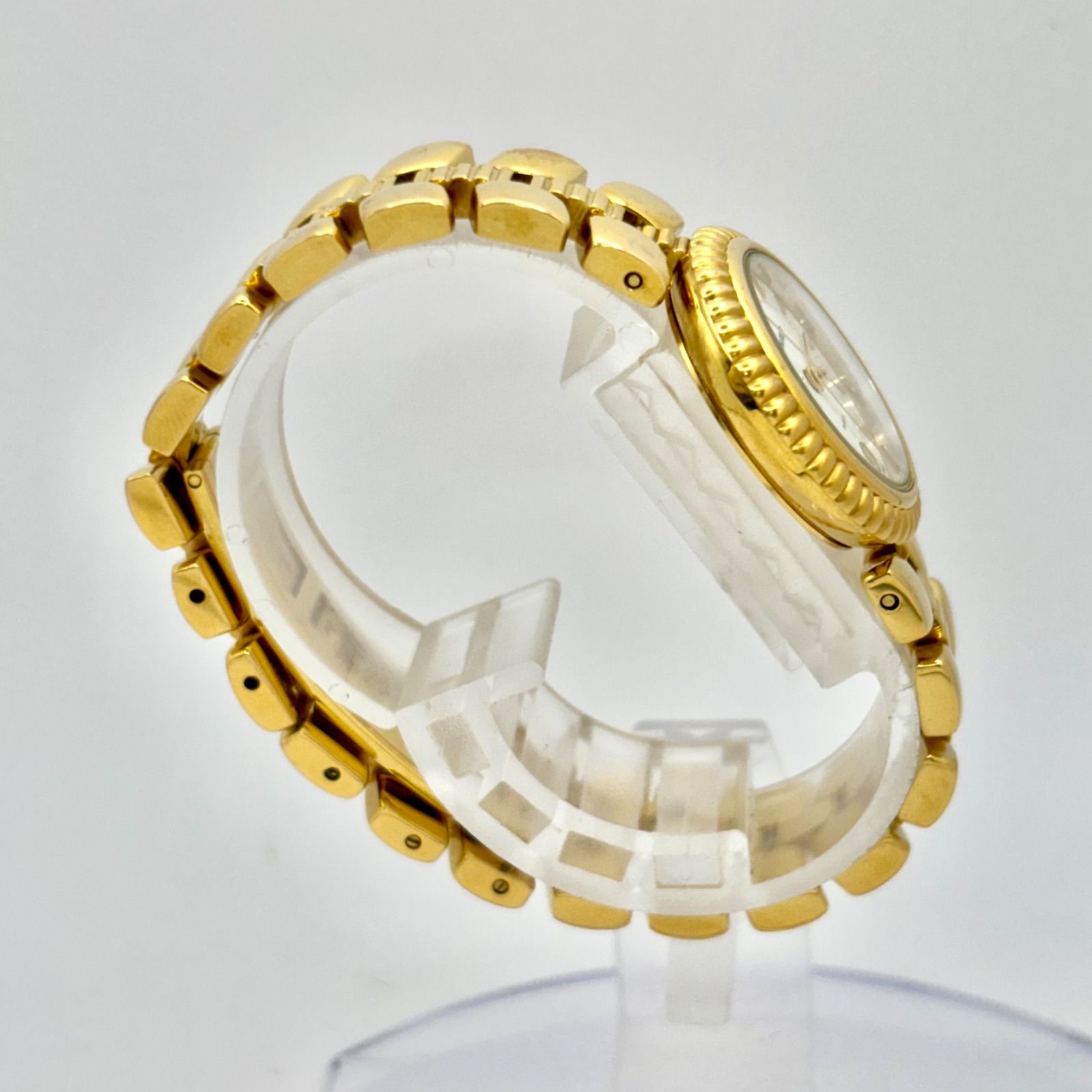 美品/新品電池】NINA RICCI ニナリッチ レディース 腕時計 ゴールド