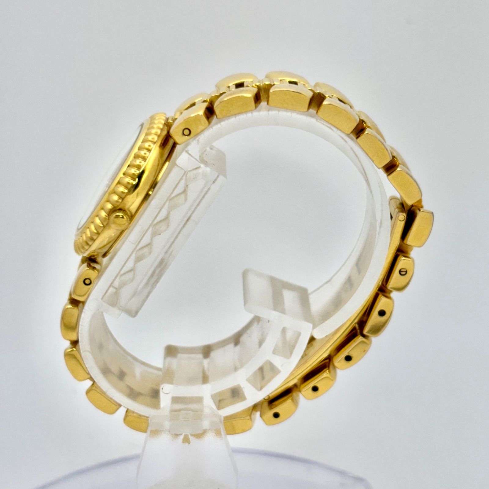 美品/新品電池】NINA RICCI ニナリッチ レディース 腕時計 ゴールド