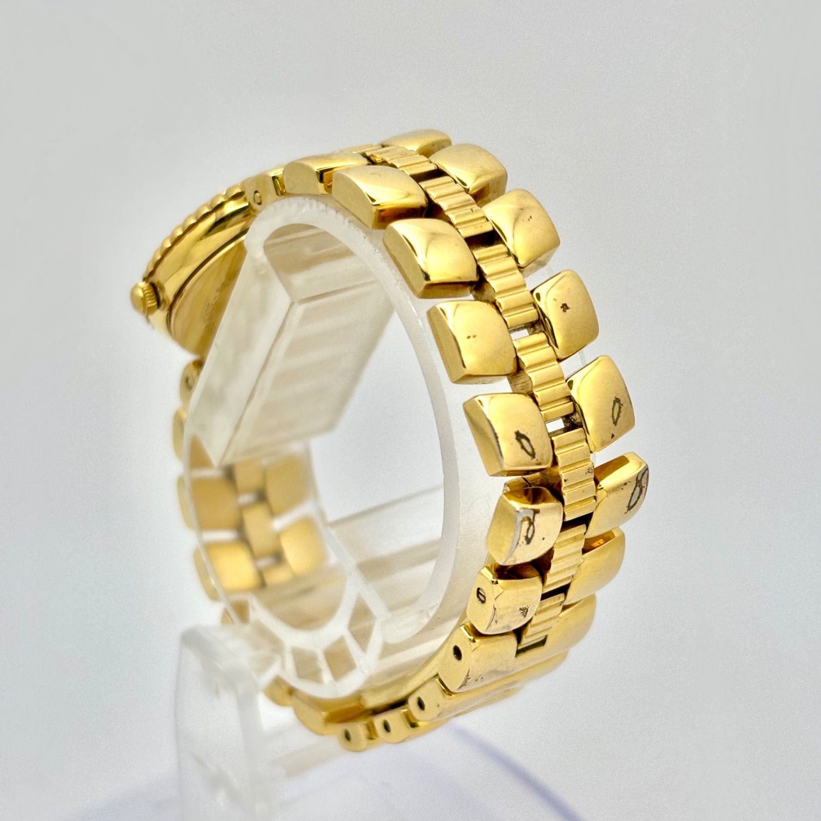 美品/新品電池】NINA RICCI ニナリッチ レディース 腕時計 ゴールド