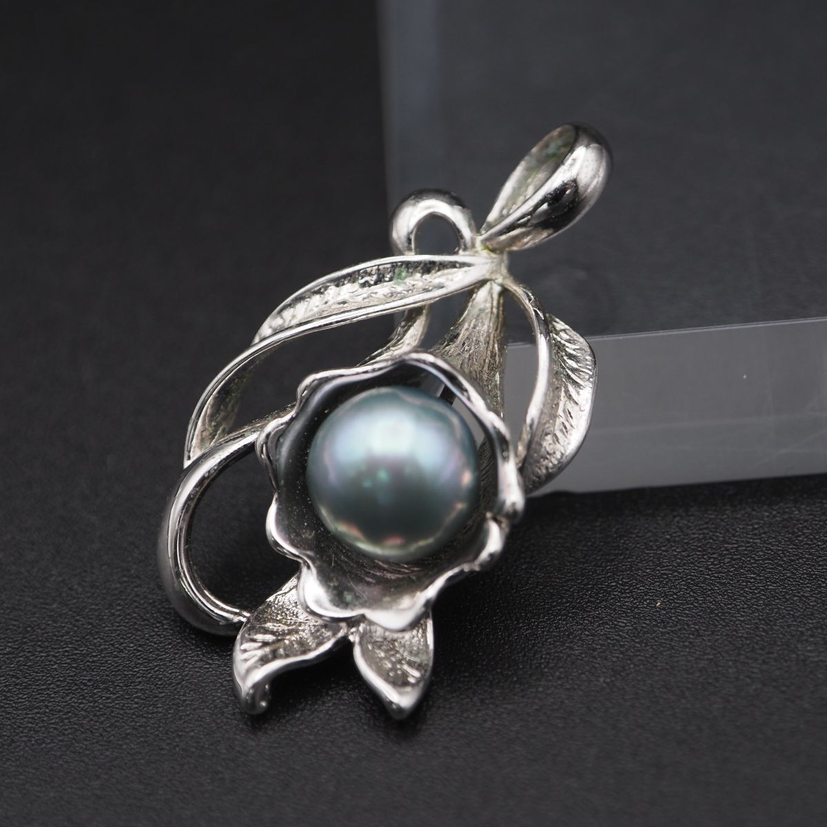 J 396 本真珠 8 6 mm珠 パール SILVER刻印 ペンダント トップ ブルー系 デザイン シルバー チャーム ヘッド 誕生石