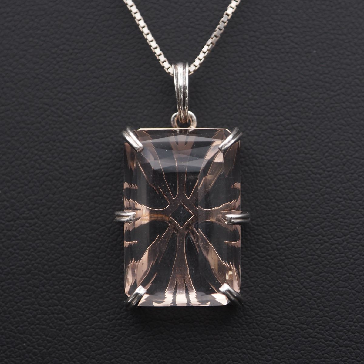 J614 アガット agete SILVER刻印 ペンダント トップ 水晶 デザイン