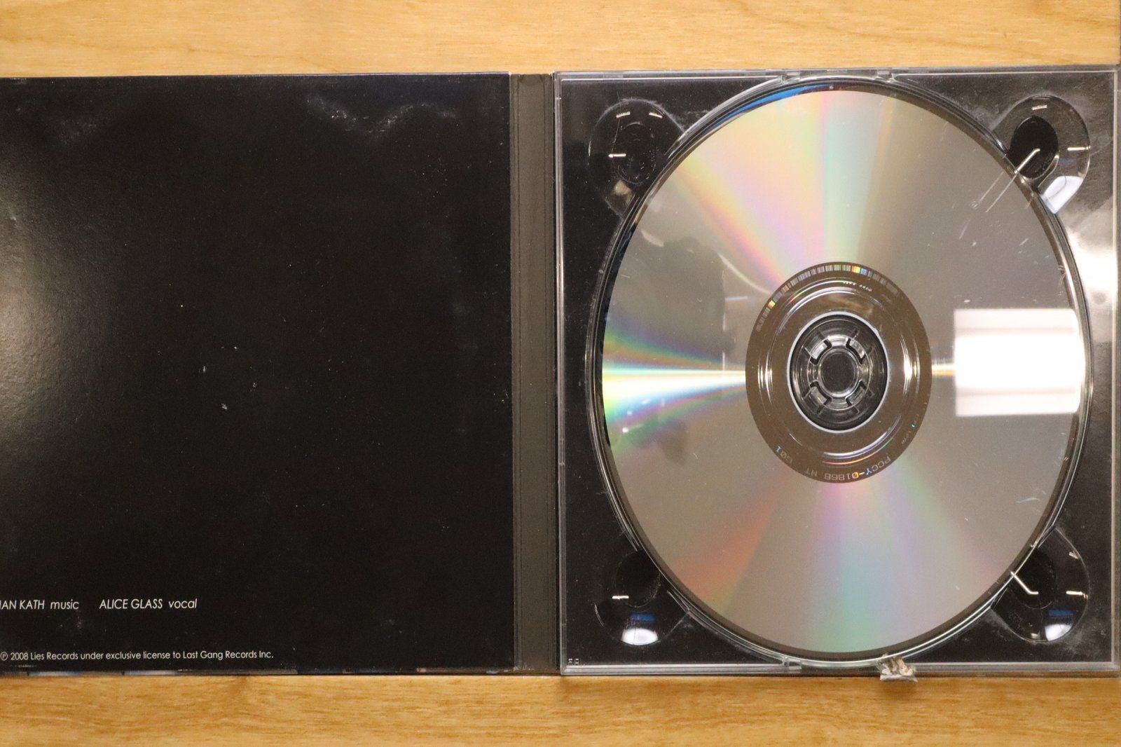 国内盤CD☆クリスタル・キャッスルズ/Crystal Castles□ CRYSTAL