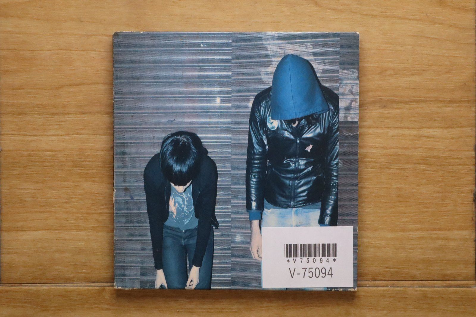 国内盤CD☆クリスタル・キャッスルズ/Crystal Castles□ CRYSTAL