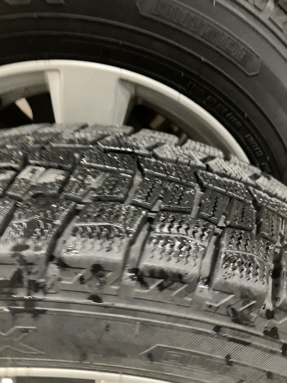  165 70 14 スタッドレス4本 ヴィッツなど 14インチ タイヤ ホイールセット