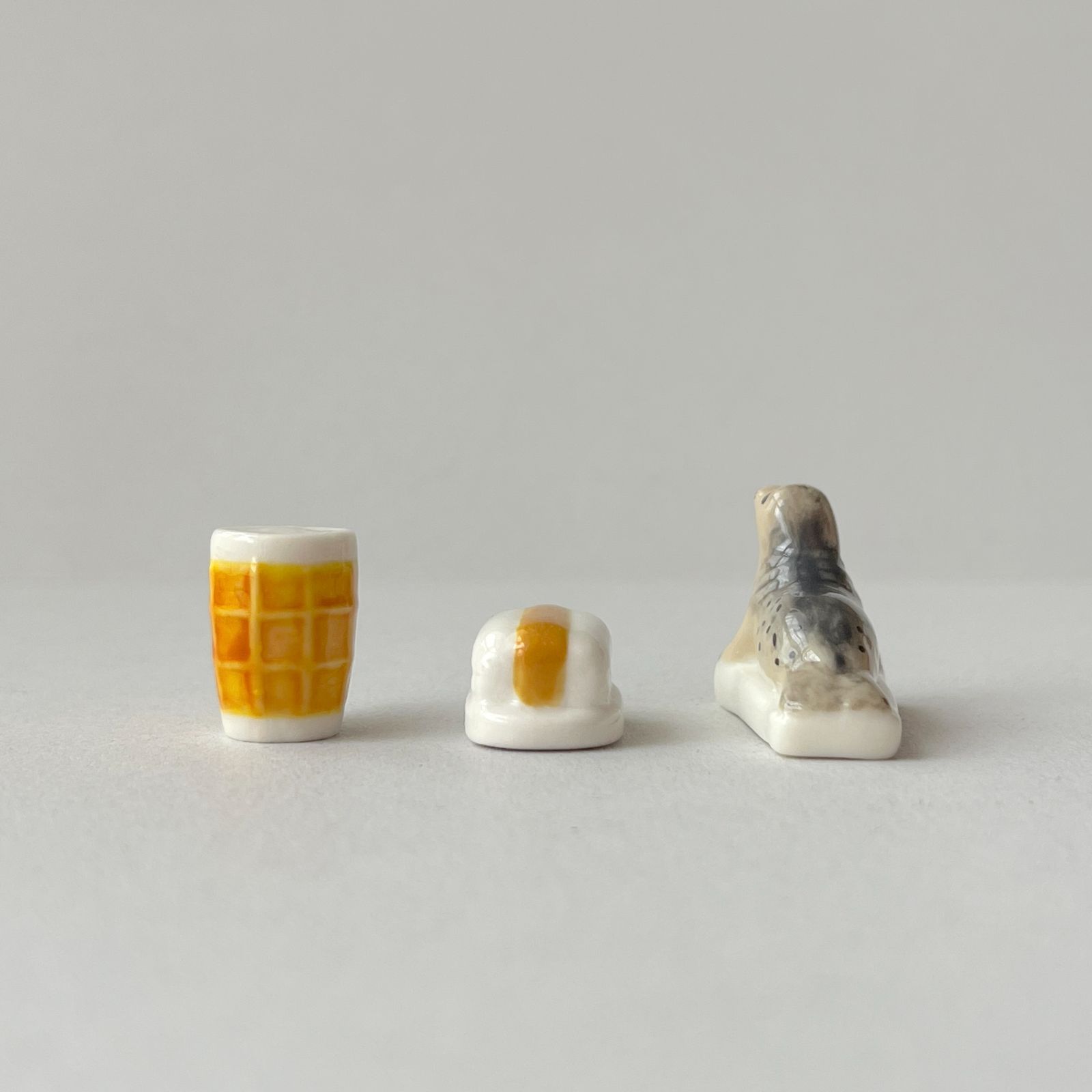 フェーヴ 北フランスへの旅 フランス フェーブ ミニチュア陶器 - メルカリ