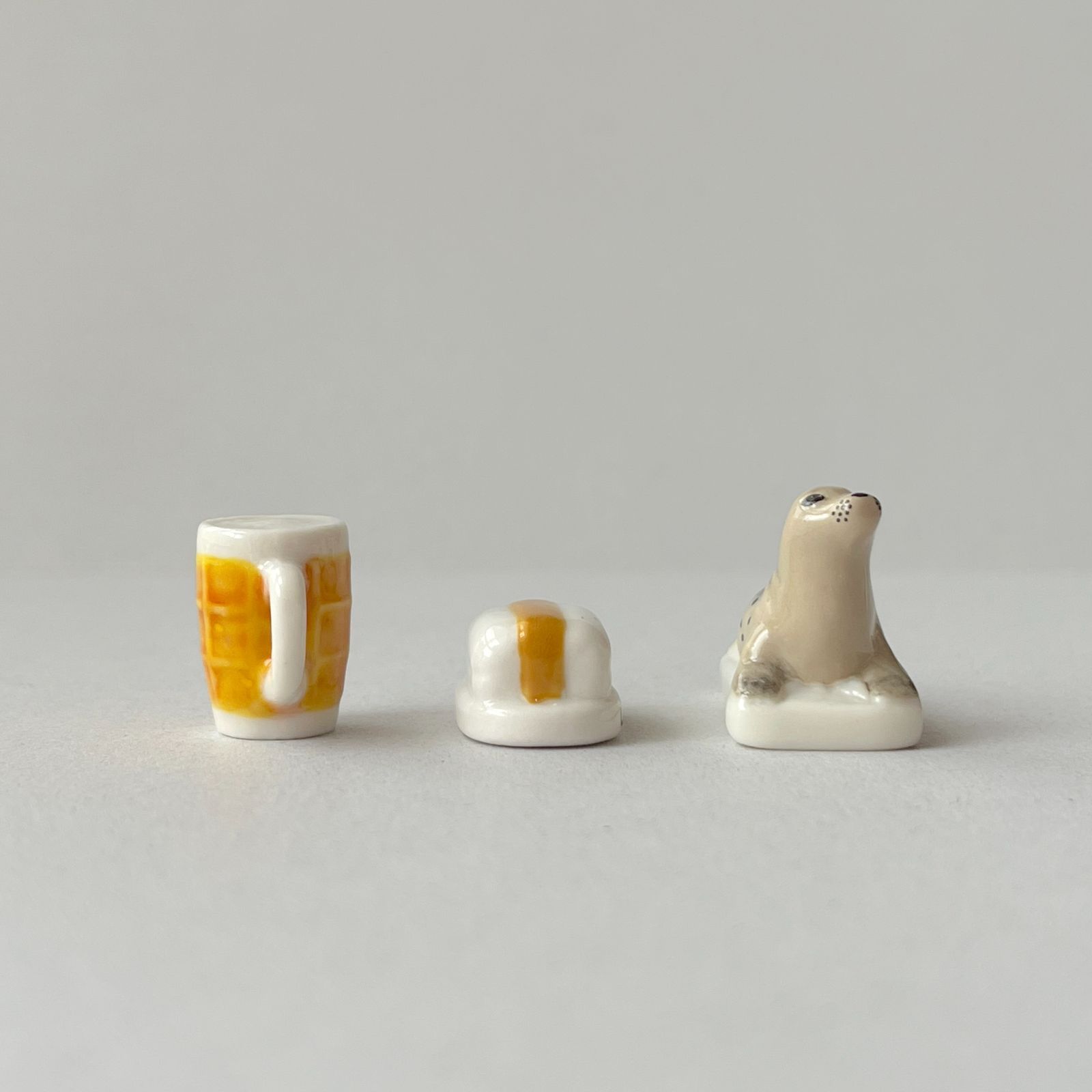 フェーヴ 北フランスへの旅 フランス フェーブ ミニチュア陶器 - メルカリ