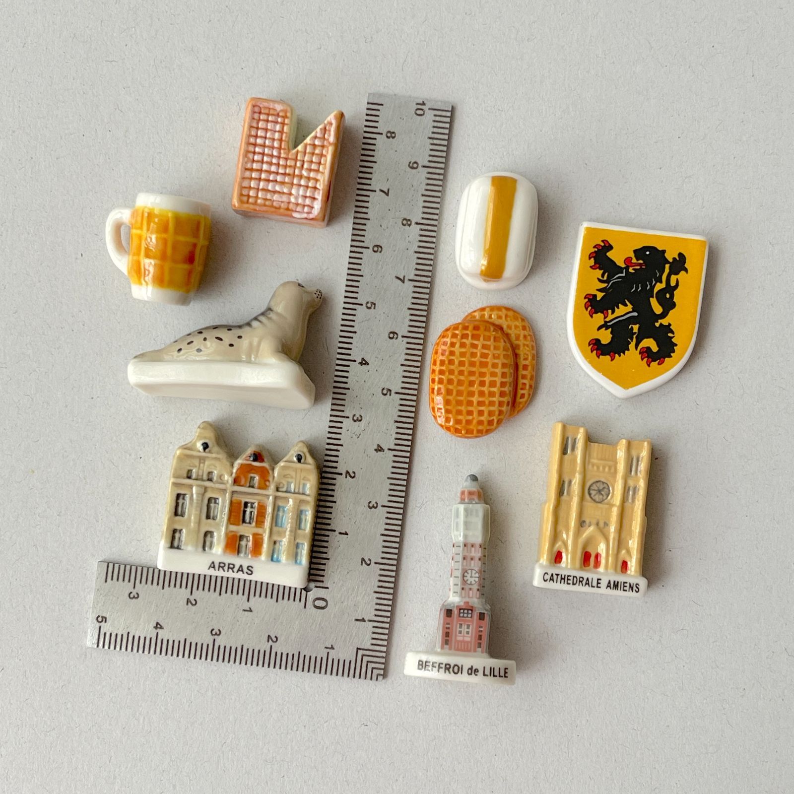 フェーヴ 北フランスへの旅 フランス フェーブ ミニチュア陶器 - メルカリ