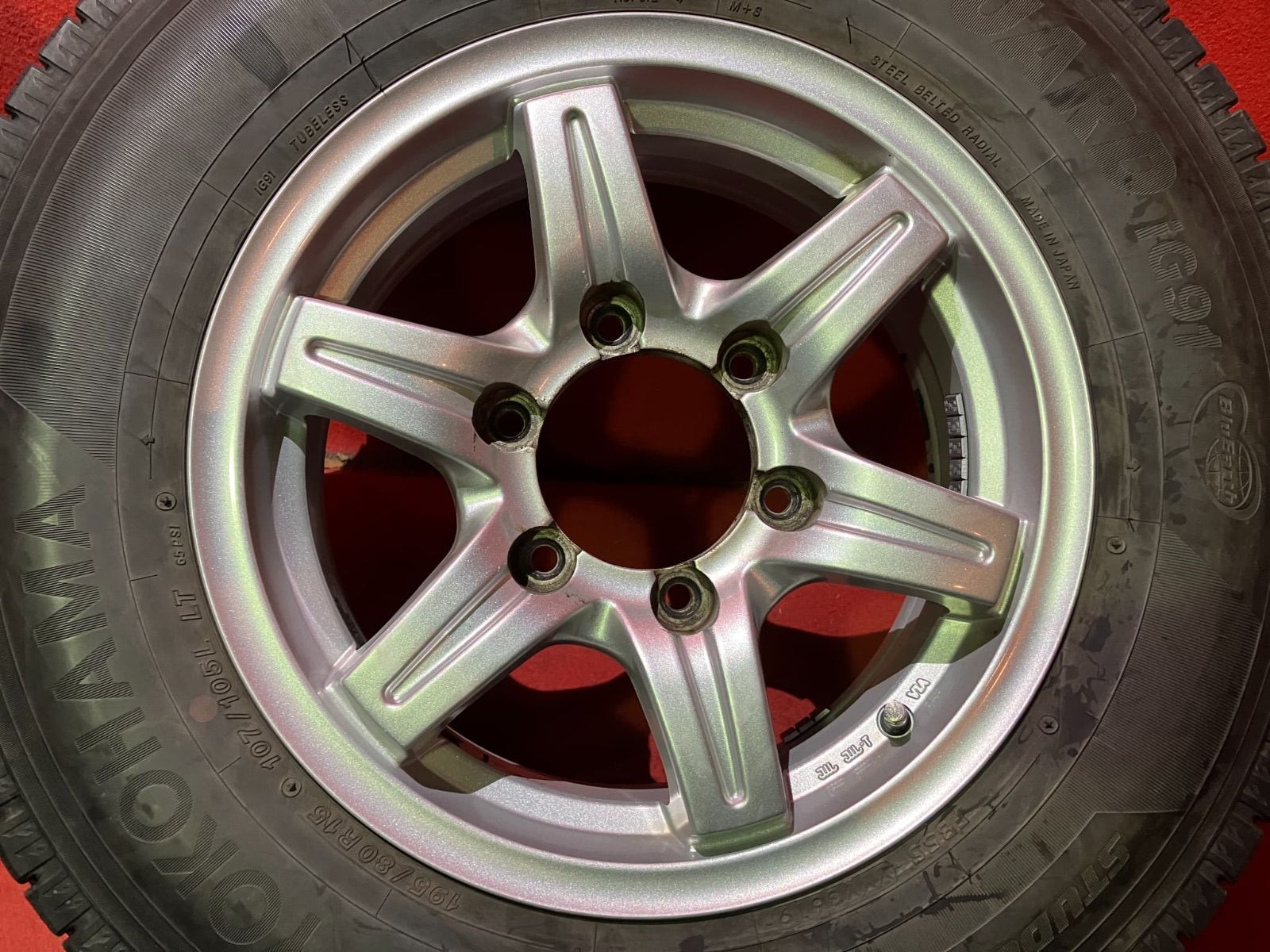 スタッドレスタイヤホイールセット 195 80 R 15 107 105 IG 91 x 6 0 35 139 7 H hub 108 mm 社外品 4本SET