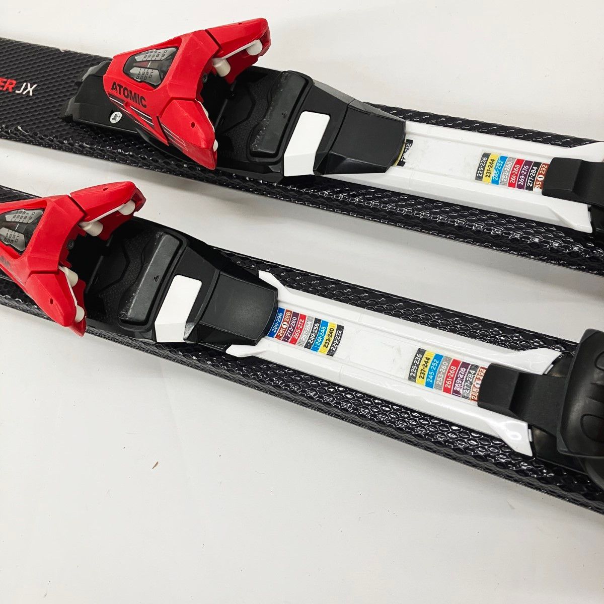 〇〇ATOMIC アトミック REDSTER レッドスター JX 17-18モデル 130cm