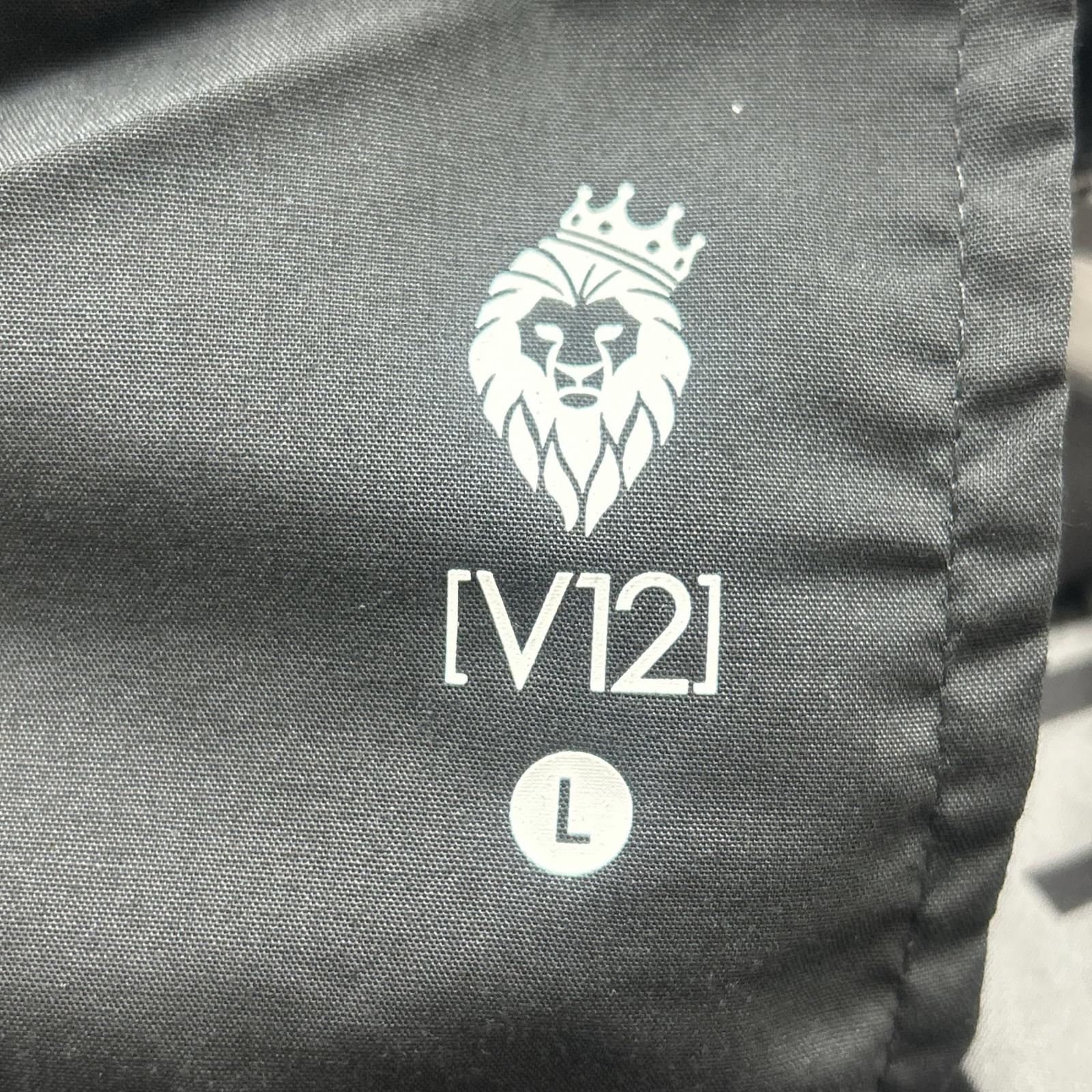 ロゴ総柄 ダンボールニット