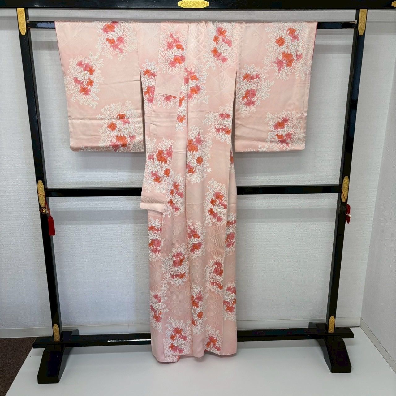 小紋 飛び柄 裄65.5 花柄の染め 正絹 着物 MK-1950 - メルカリ