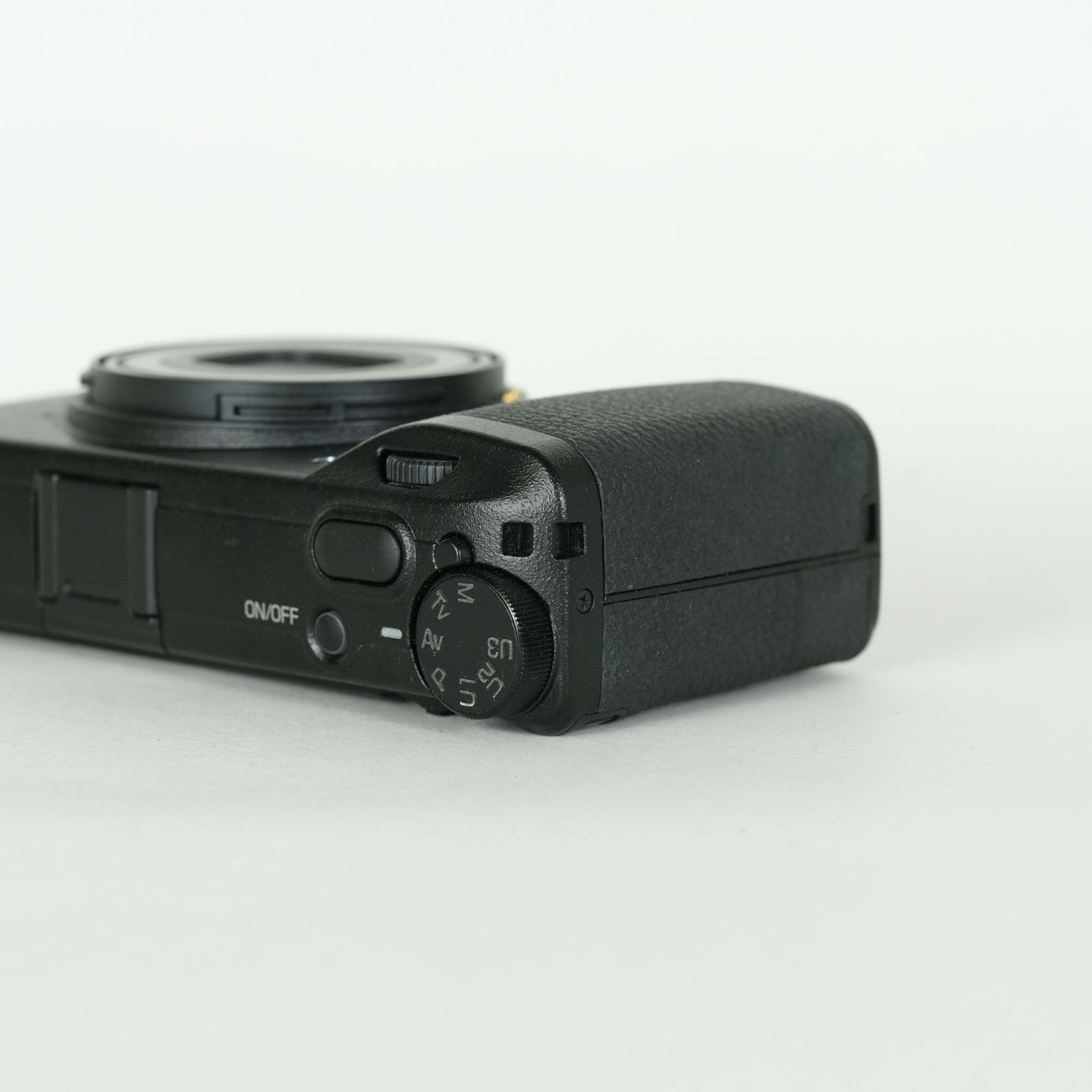 美品 | バッテリー2個付] RICOH GR III | コンパクトデジタルカメラ