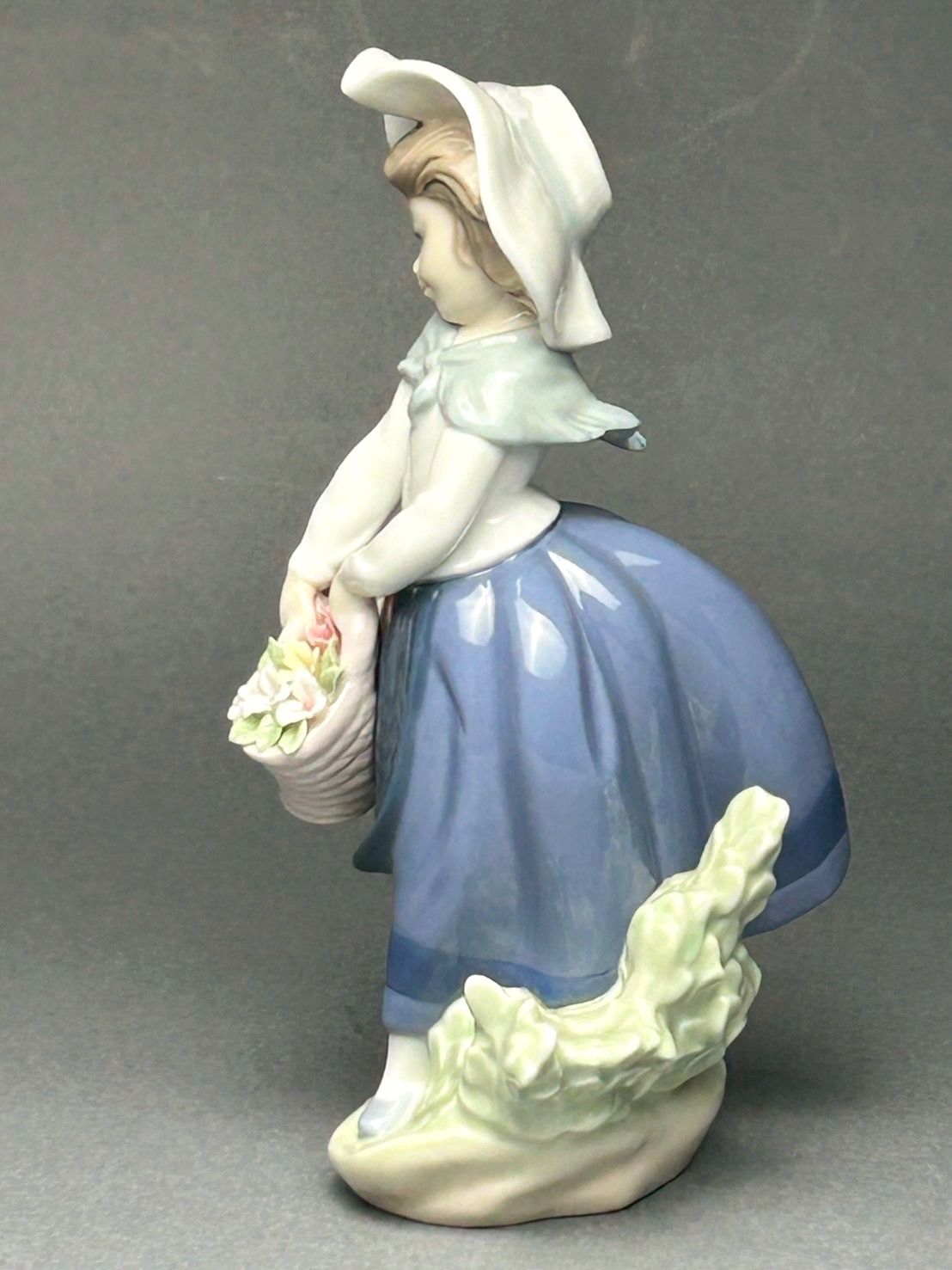 幽玄】LLADRO リヤドロ「きれいな花ばかり」フィギュリン 犬 陶器人形
