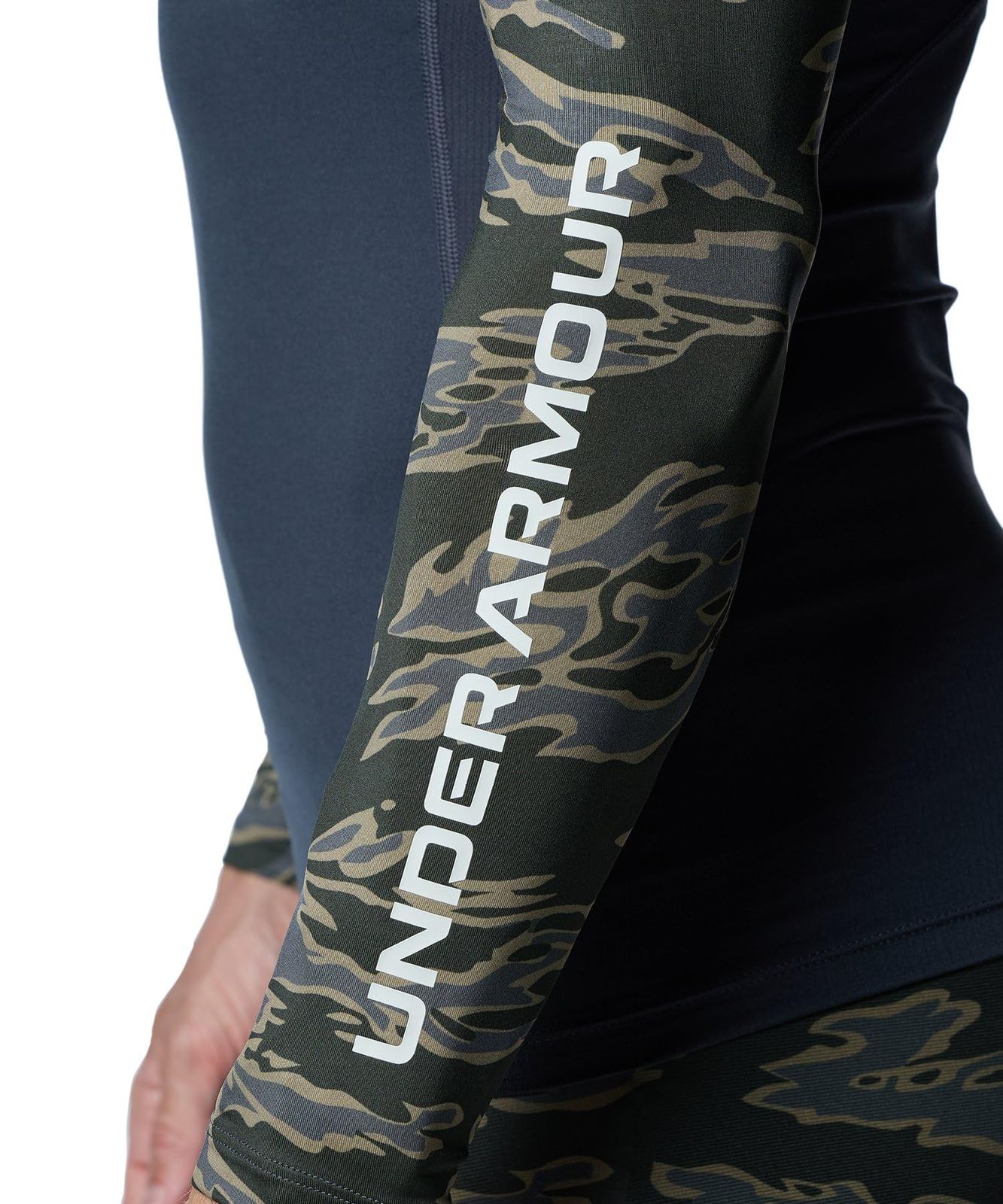 アンダーアーマー] UA HG ARMOUR LS NOVELTY Anthracite / / LG - メルカリ