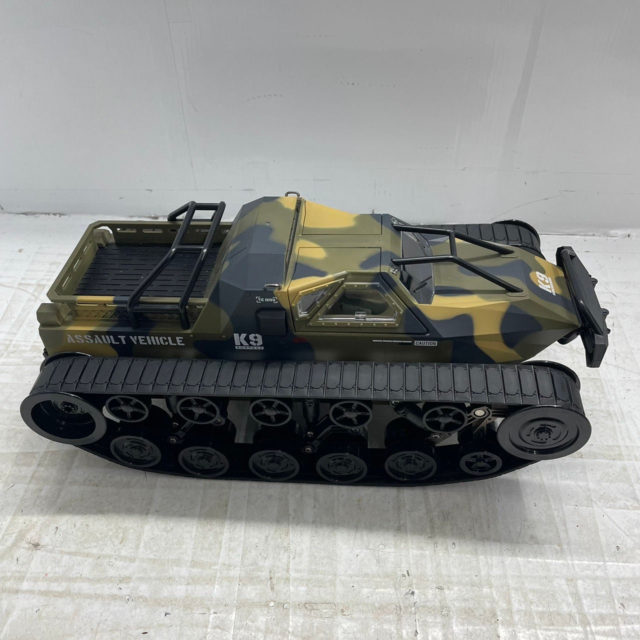 h10391 DEERC Crawler ASSAULT VEHICLE G2065 本体のみ ラジコン