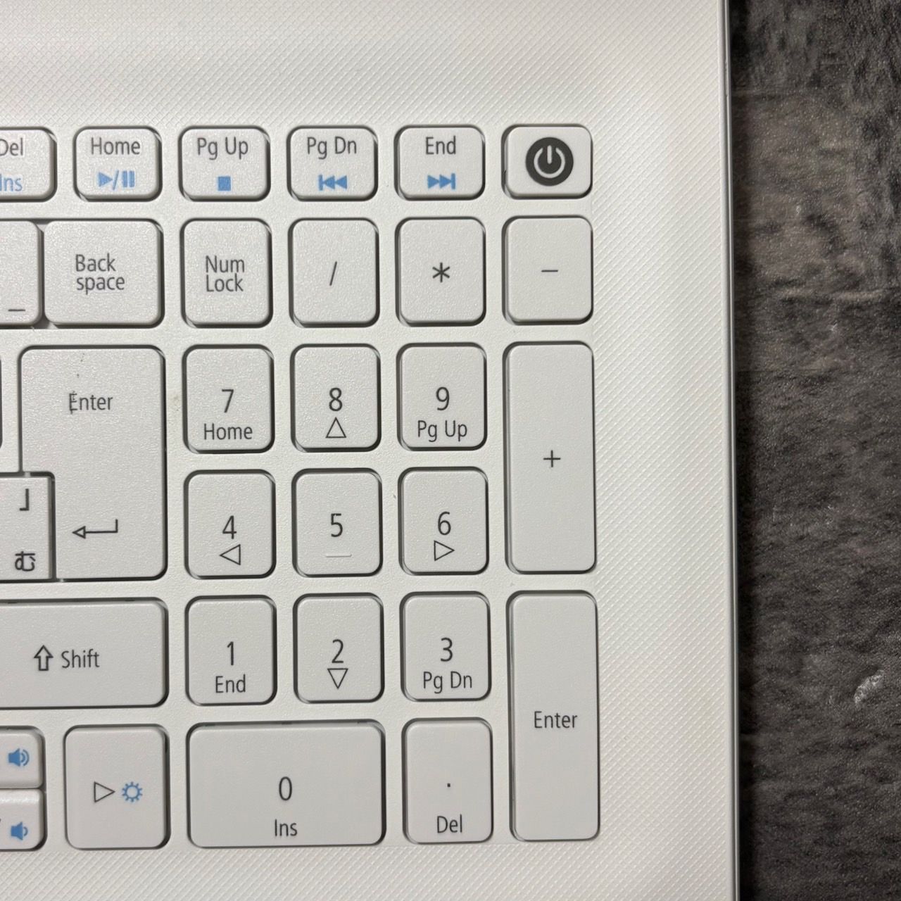 ☆Windows11 最新オフィス2024 SSD 初期設定済すぐつかえます☆Gateway