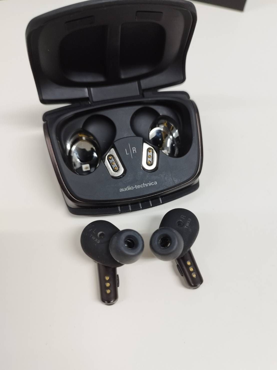 ATH-TWX9 ジャンク ジャンク】audio-technica ATH-TWX9/ワイヤレスイヤホン - メルカリ