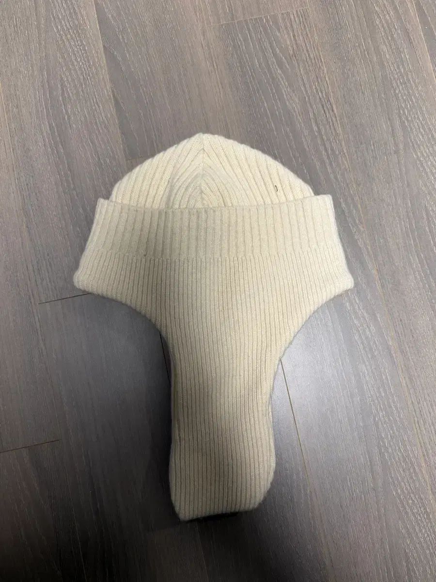 STUOFFICE トラッパー ビーニー