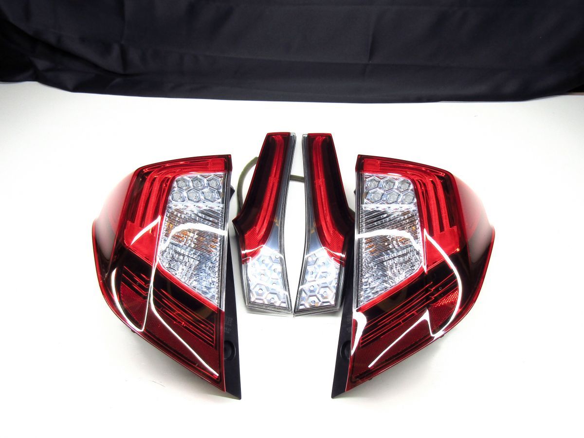 ホンダ GP5 フィット ハイブリッド 前期 純正 左右 テールランプ 4点