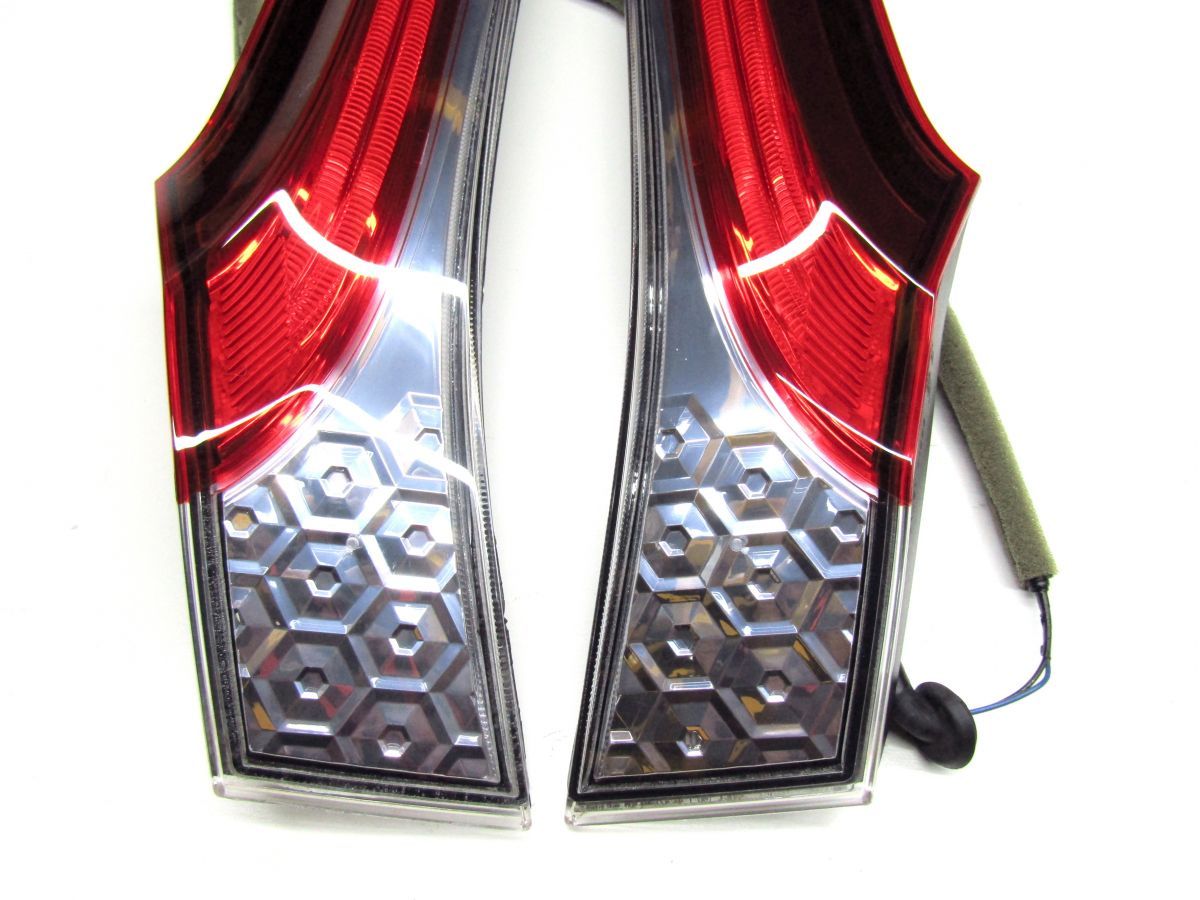 ホンダ GP5 フィット ハイブリッド 前期 純正 左右 テールランプ 4点