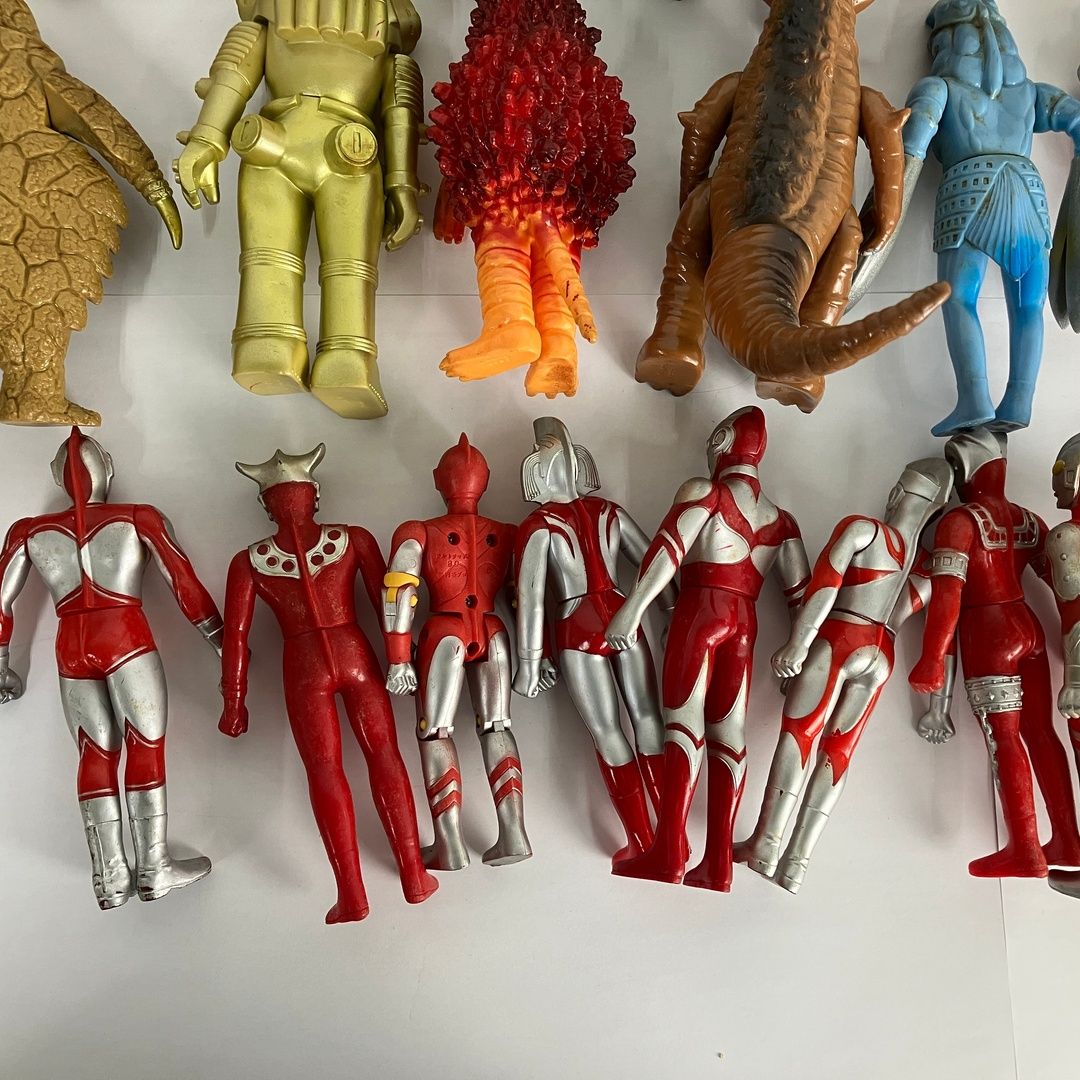 ウルトラマン ソフビ 怪獣おまとめ ウルトラマン 怪獣 ソフビ おまとめ バンダイ等 中古 Y10672540 - メルカリ