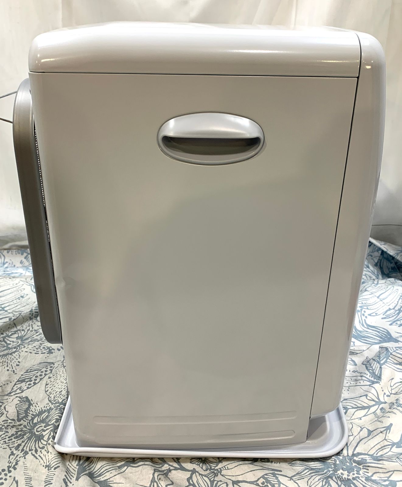 ムーンホワイト