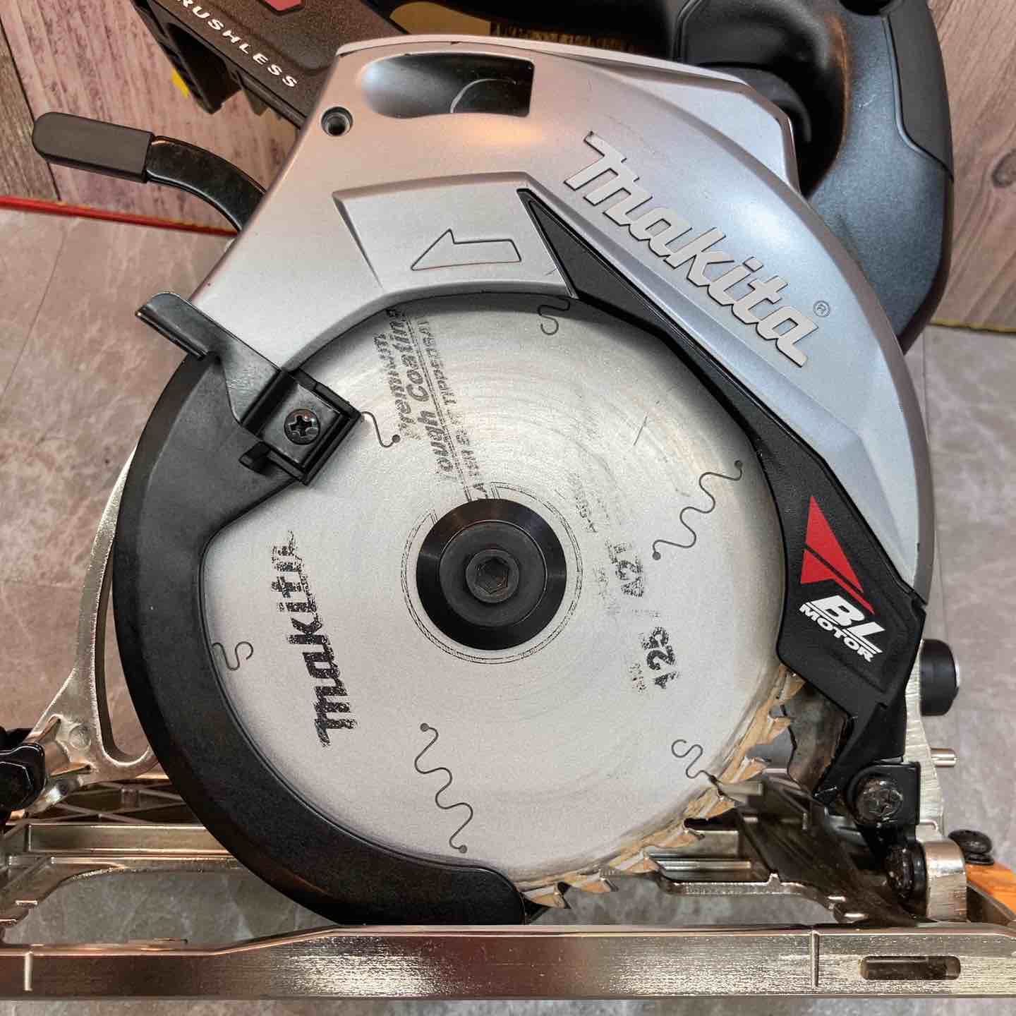 makita コードレスマルノコ