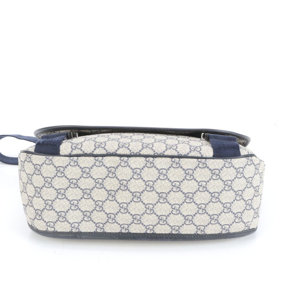 極美品 グッチ GG スプリーム 201732 レザー ショルダーバッグ 斜め