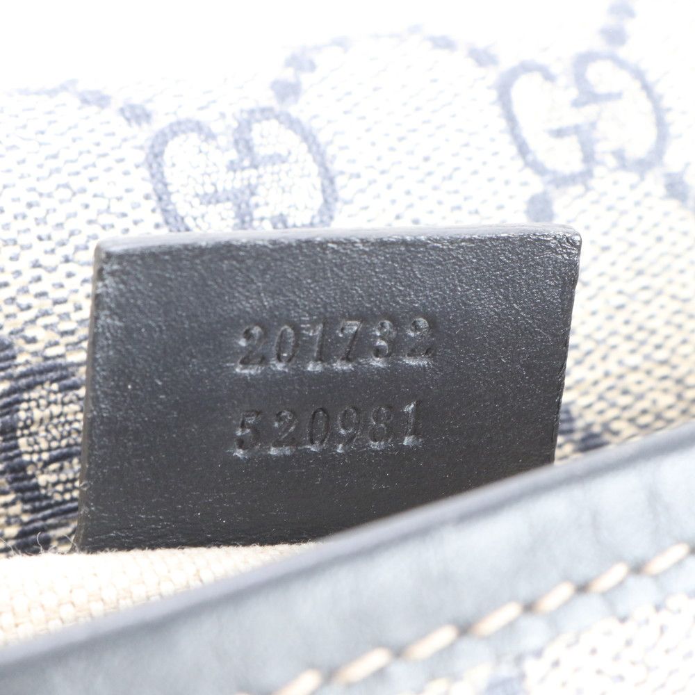 極美品 グッチ GG スプリーム 201732 レザー ショルダーバッグ 斜め