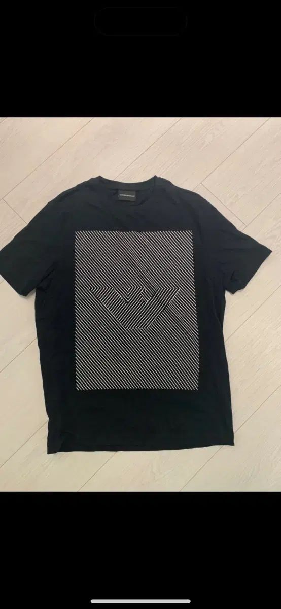 エンポリオアルマーニ シグネチャー ブラック Tシャツ デパート