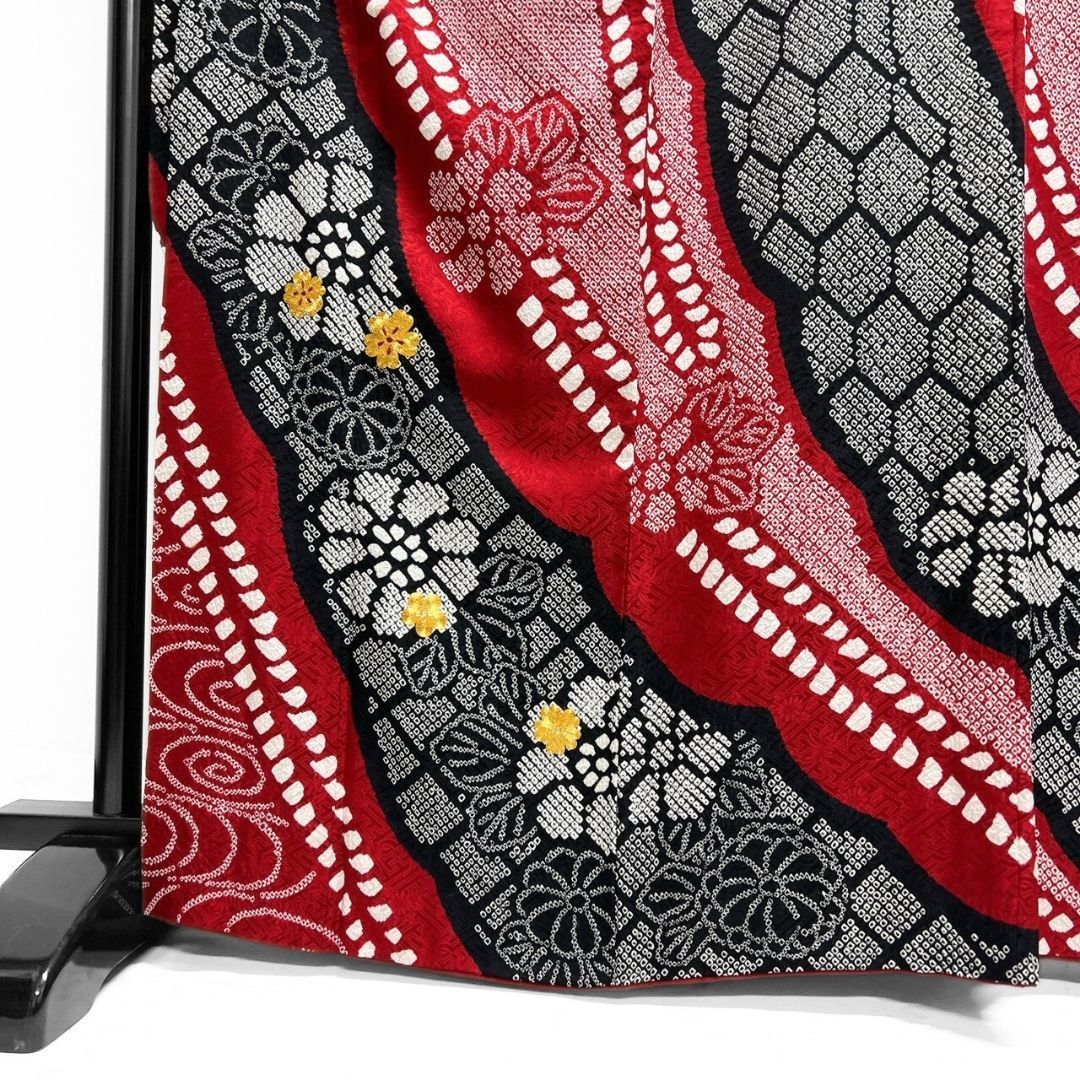  振袖 総絞り 金駒刺繍 観世水 菊花 藤の花 紅白 着物 121 b p ms 振袖 着物