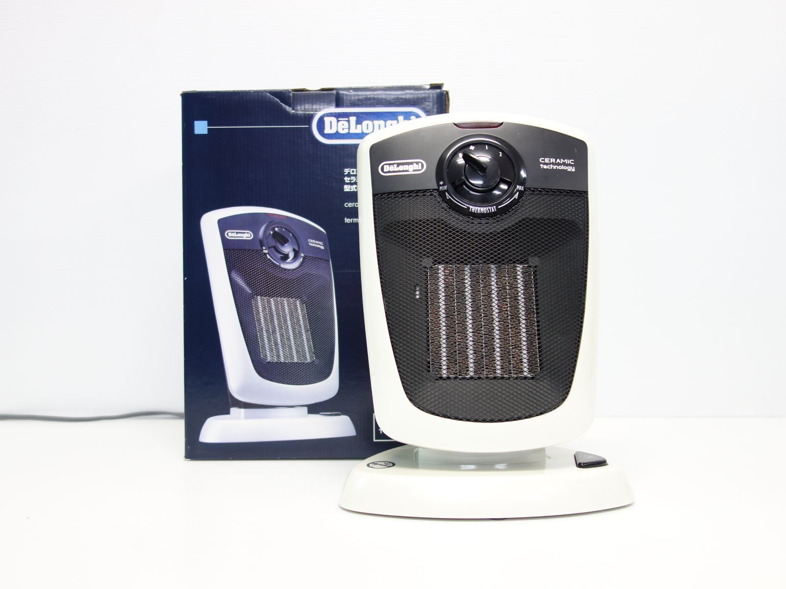 デロンギ セラミック・ファンヒーター DCH4530J-W 中古 - メルカリ