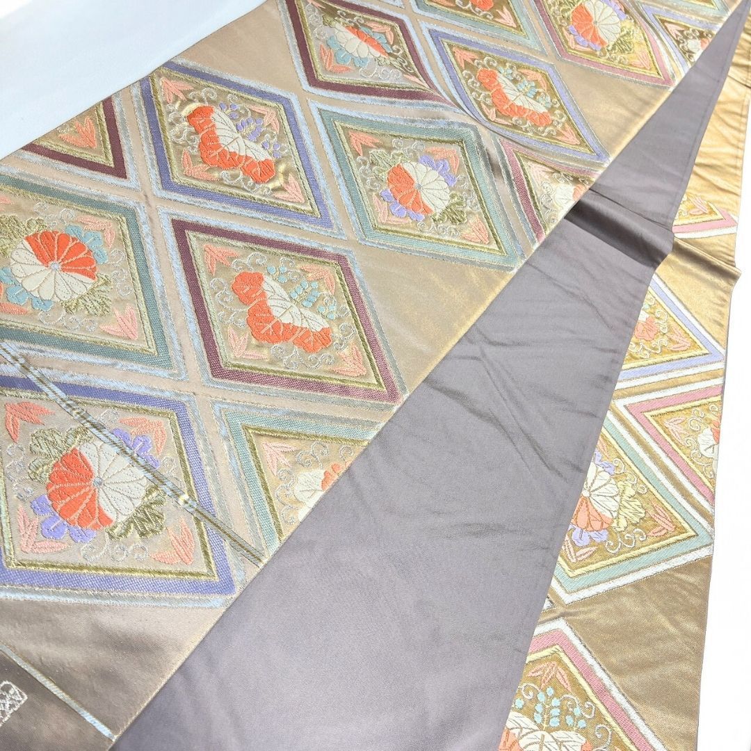 袋帯　未着用　唐織　菊花　桐の花　立涌　金糸　着物　063a p 未着用 袋帯 加納幸 唐織 菱模様 桐の花 菊花 金糸 着物 115 p ms