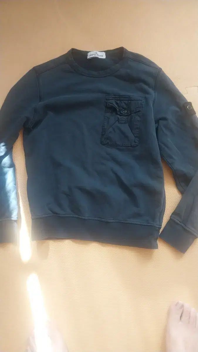 ストーンアイランドジュニアポケットスウェット 10y ファッション 142