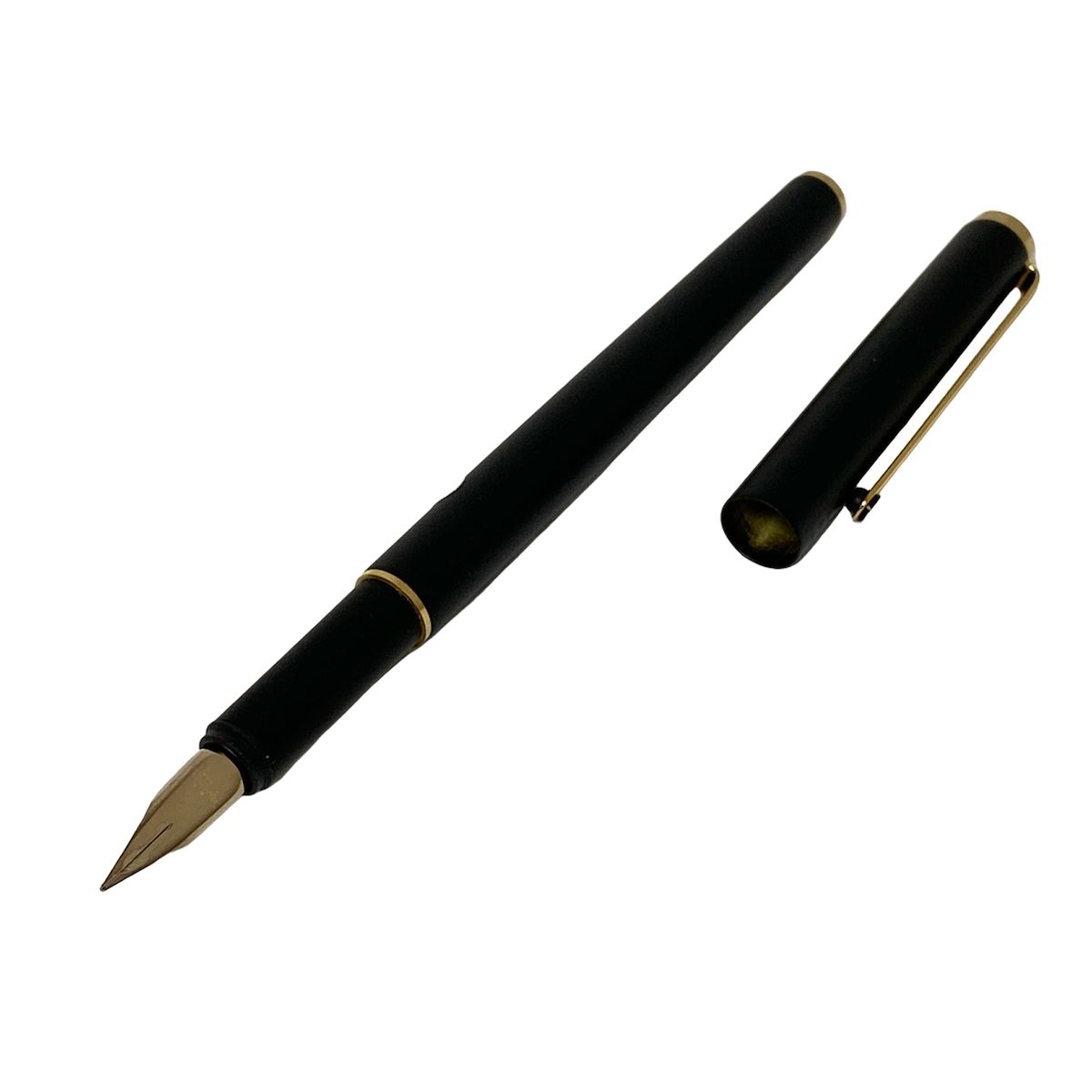 MONTBLANC モンブラン 万年筆 - 黒×ゴールド インクなし