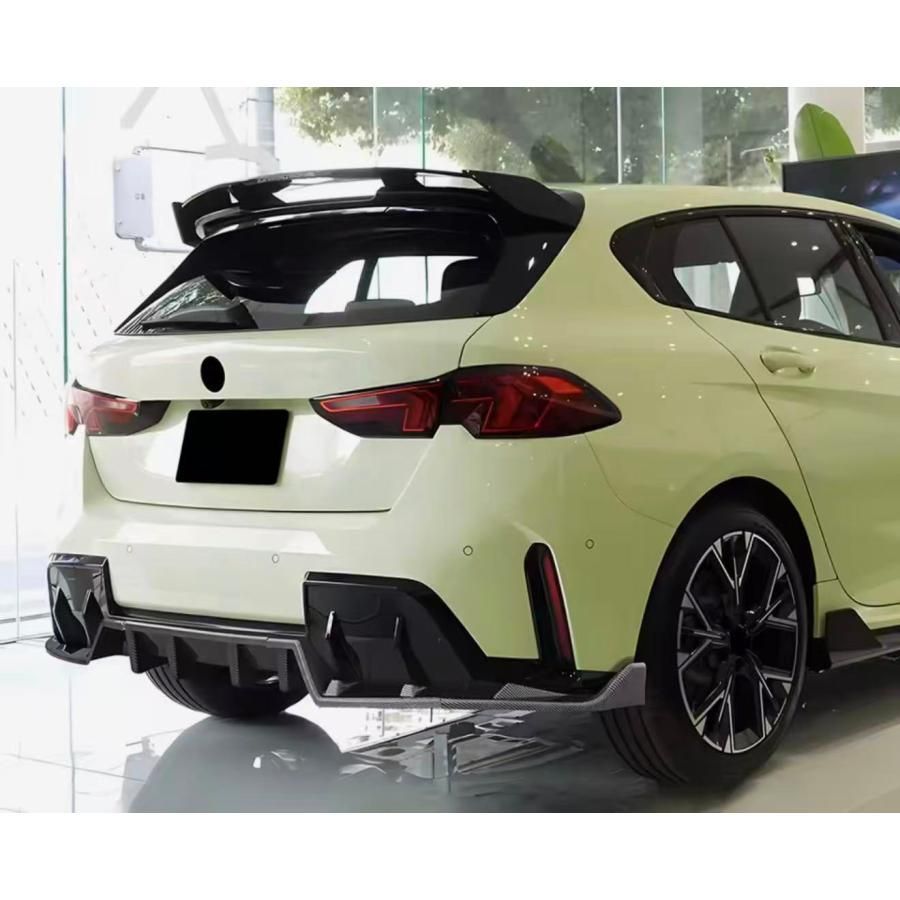 スポーティ全開 カーボン ルック リアバンパー リアディフューザー BMW F 70 120 d M 135 xDrive Mスポーツ 1シリーズ b 13467