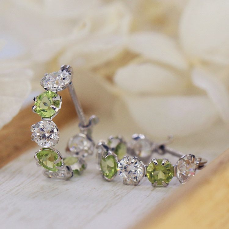 K14WG ペリドット ピアス 14金 ホワイトゴールド スナップ式 フープ CZ