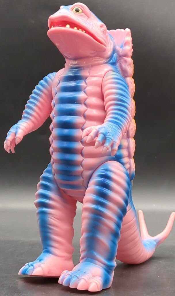 B-CLUB 怪獣シリーズ ブルマァク ケムラー ピンク成型 1784