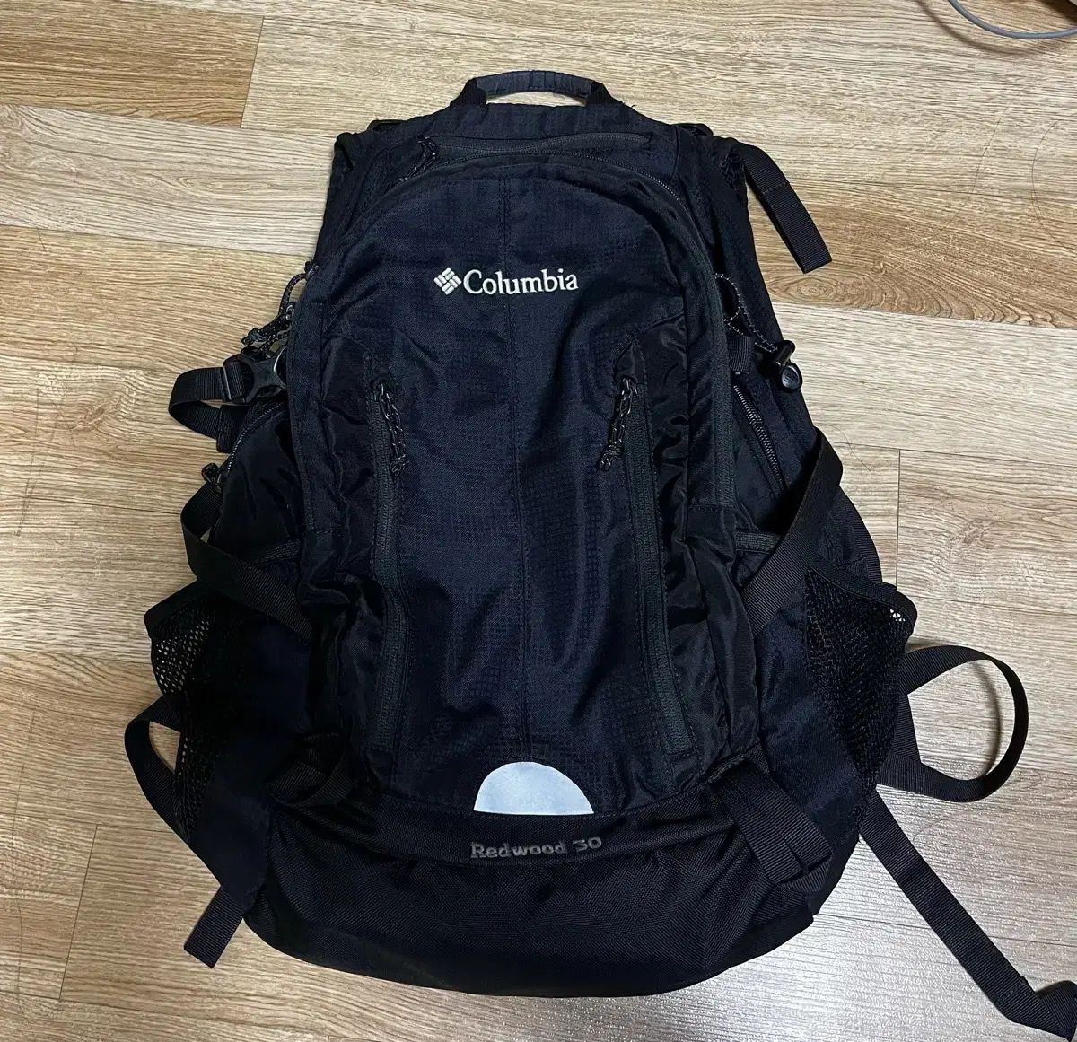 コロンビア Redwood 30 ブラック バックパック