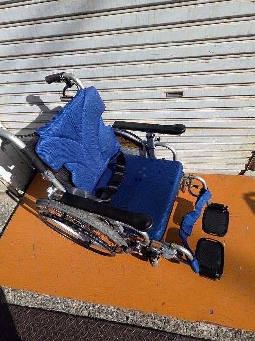 一部地域を除く カワムラサイクル 簡易モジュール車椅子 低床型 KZ 20-40 km-25-1205-06