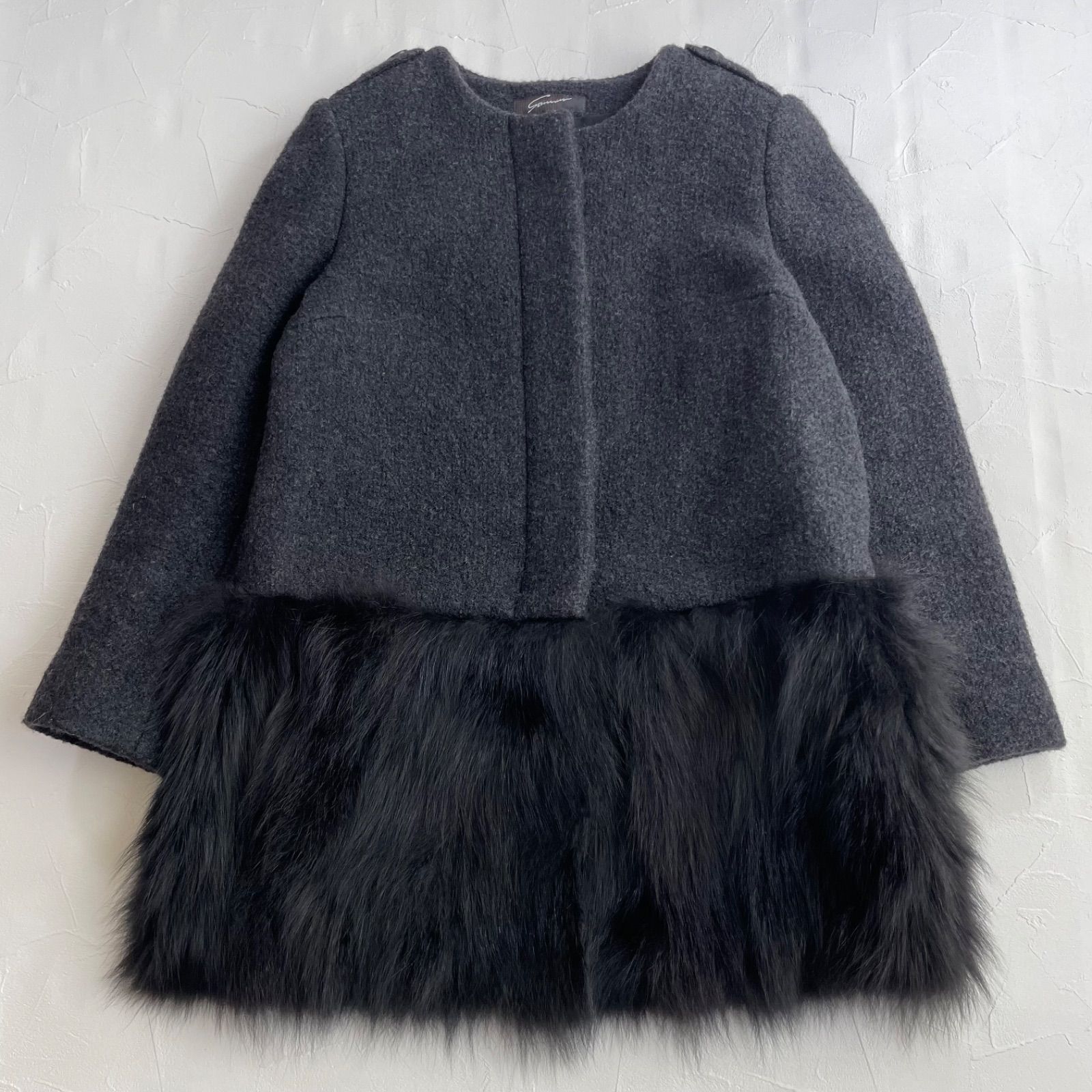 LURE スタニングルアー ファー切替コート サイズ1 ダークグレー 上品な存在感 冬のお出かけや特別な日の装いに最適