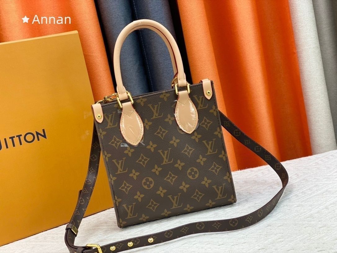 LOUIS VUITTON ルイヴィトン ショルダーバッグ モノグラム サックプラ