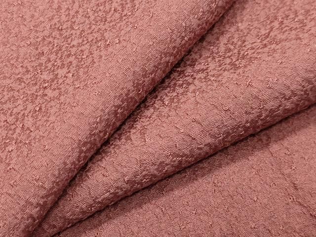 平和屋着物 上質な色無地 紋意匠 蘇芳香色 正絹 gh