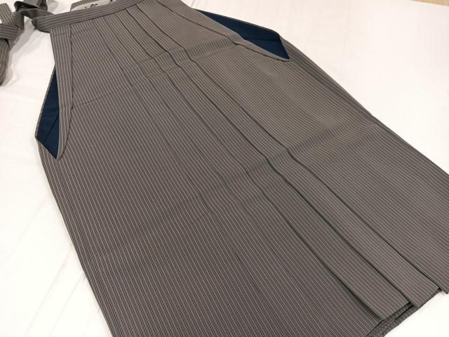 平和屋着物○男性 行灯袴 十五代目 馬下助左衛門 縞 正絹 逸品