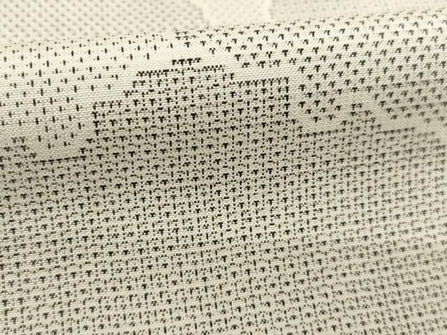 平和屋着物○都喜ヱ門 本場大島紬 白大島 150亀甲 雪輪重ね文 藤絹織物
