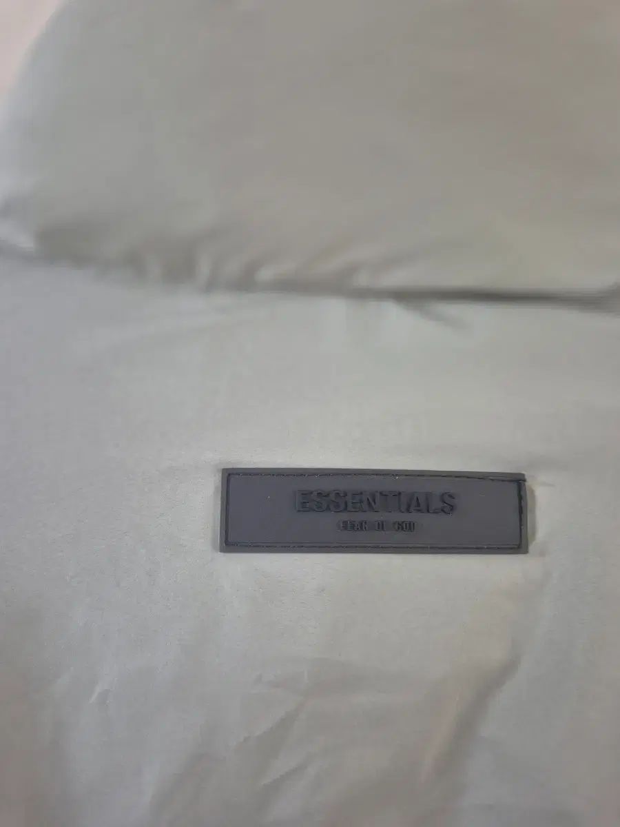 エッセンシャル