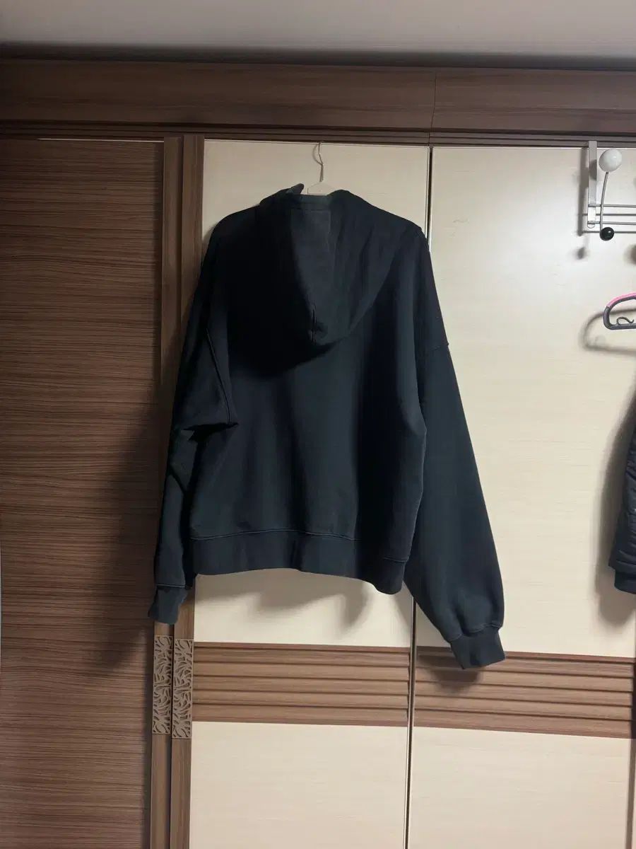 ナイキxステューシーフーディー