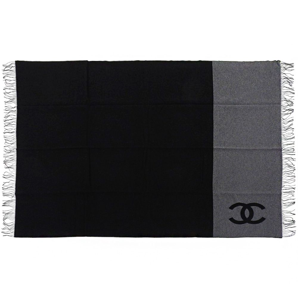 未使用 シャネル CHANEL 2019年商品 バイカラー ロゴクッション 超大判