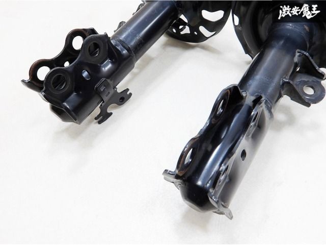 トヨタ 純正 ZVW30 30 プリウス フロント サスペンション サスキット